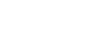 NOLA カフェ＆ダイニングの白ロゴ